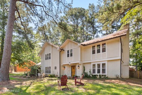 1503 Northlake Cir, Jackson, MS, 39211-2145 | Card Image