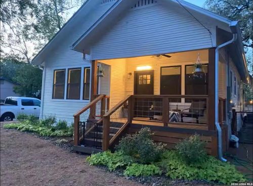 301 E Woodlawn Ave, San Antonio, TX, 78212-3555 | Card Image