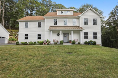 34 Hickory Ln, Ridgefield, CT, 06877-5214 | Card Image