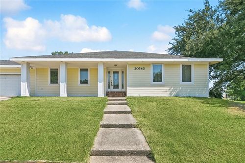 20543 Old Spanish Trl, New Orleans, LA, 70129-2627 | Card Image