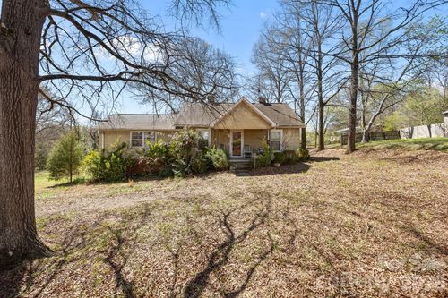 2600 Haven St, Kannapolis, NC, 28083-8809 | Card Image