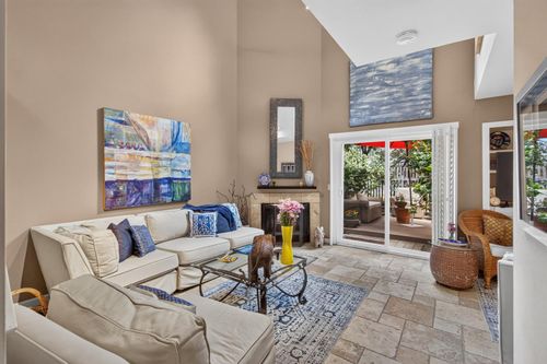 5222 Lake Knoll Ln, Fair Oaks, CA, 95628-3527 | Card Image