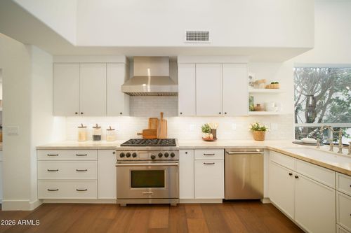 11916 N 81st St, Scottsdale, AZ, 85260-5632 | Card Image