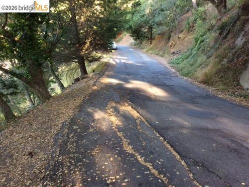 6595 Exeter Dr, Oakland, CA, 94611-1641 | Card Image