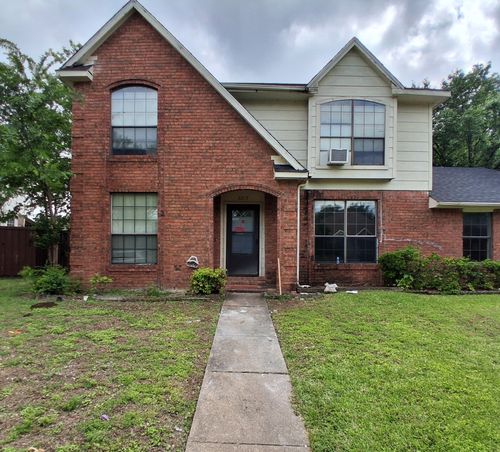 2215 Stillwater Dr, Mesquite, TX, 75181-1795 | Card Image