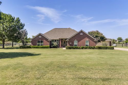 8051 Mavis Ave, Waxahachie, TX, 75167-9413 | Card Image