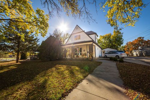 1016 Republican St, Concordia, KS, 66901-4110 | Card Image