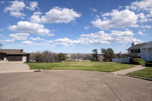 4505 Crown Knoll Cir, Dallas, TX, 75232-1247 | Card Image