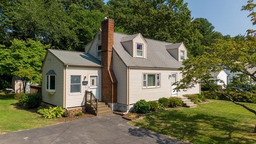 28 Rainbow Ave, Chelmsford, MA, 01824-1640 | Card Image