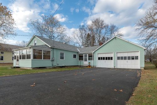 142 Brattleboro Rd, Hinsdale, NH, 03451-2333 | Card Image