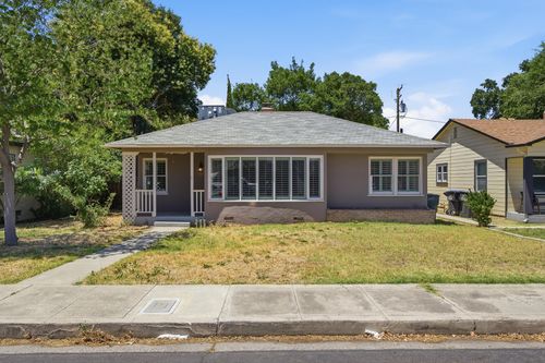 711 S Sowell Street, Visalia, CA, 93277 | Card Image