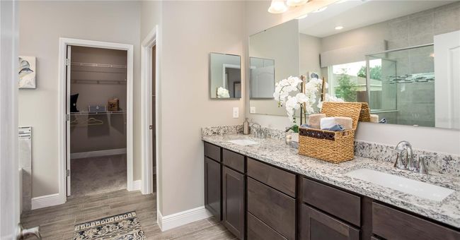 Model home - actual features may vary. | Image 9