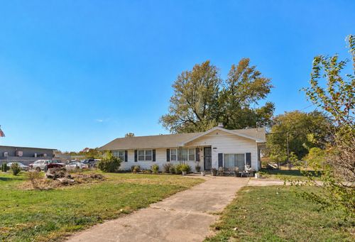 1100 N Farm Rd 123, Springfield, MO, 65802 | Card Image
