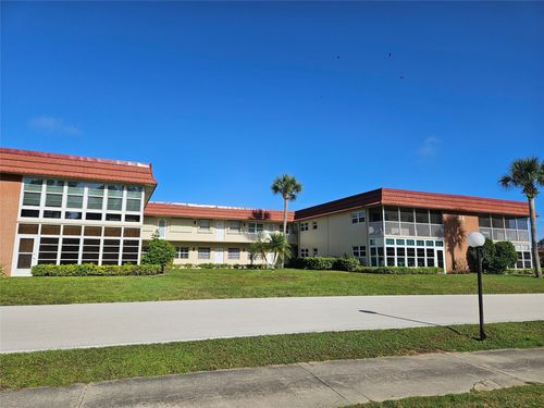 205-44 Woodland Dr, VERO BEACH, FL, 32962-3098 | Card Image