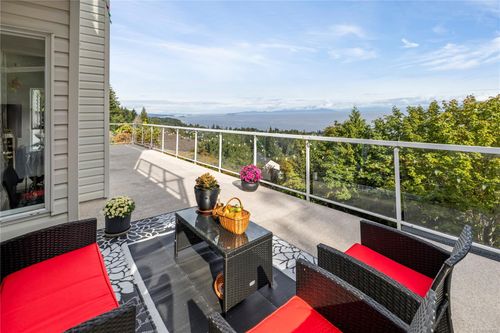 4975 Laguna Way, Nanaimo, BC, V9T5L6 | Card Image