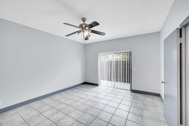 1204 Waterview Cir, Condo with 3 bedrooms, 3 bathrooms and null parking in Palm Springs FL | Image 8