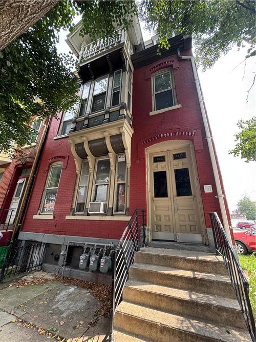 2-1036 W Linden St, Allentown, PA, 18102-4682 | Card Image