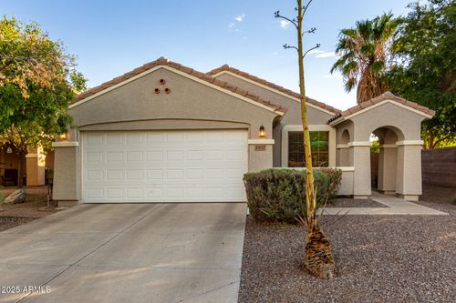 2937 E Aris Dr, Gilbert, AZ, 85298-8748 | Card Image
