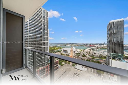 2700-121 Ne 5th St, Miami, FL, 33132-2629 | Card Image