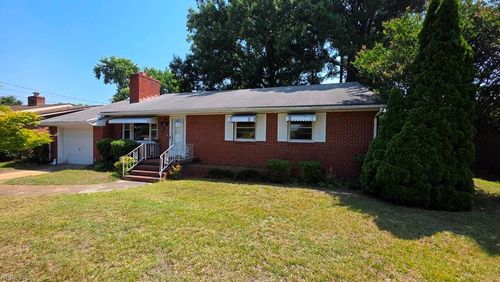 504 Winona Dr N, Hampton, VA, 23661-2119 | Card Image