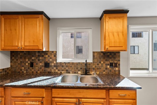 UNIT-13 - 8933 Willis Ave, Townhouse with 2 bedrooms, 3 bathrooms and 2 parking in Panorama City CA | Image 16