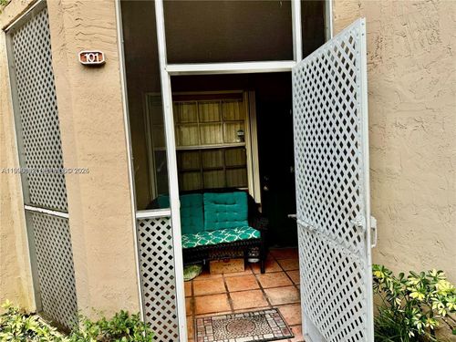 apt-101-8664 Sw 3rd St, Pembroke Pines, FL, 33025-1403 | Card Image