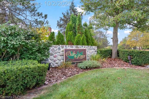 4310 Birch Run Dr, Troy, MI, 48098-4338 | Card Image