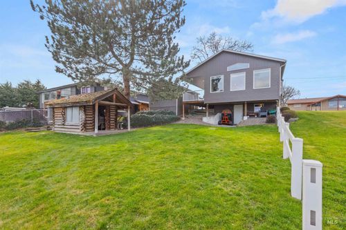 1744 Valleyview Dr, Clarkston, WA, 99403-1347 | Card Image