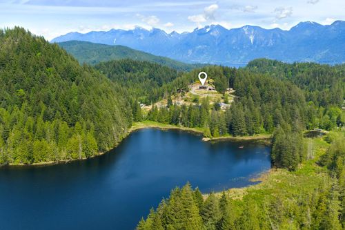 865 Forster Lane, Bowen Island, BC, V0N1G2 | Card Image