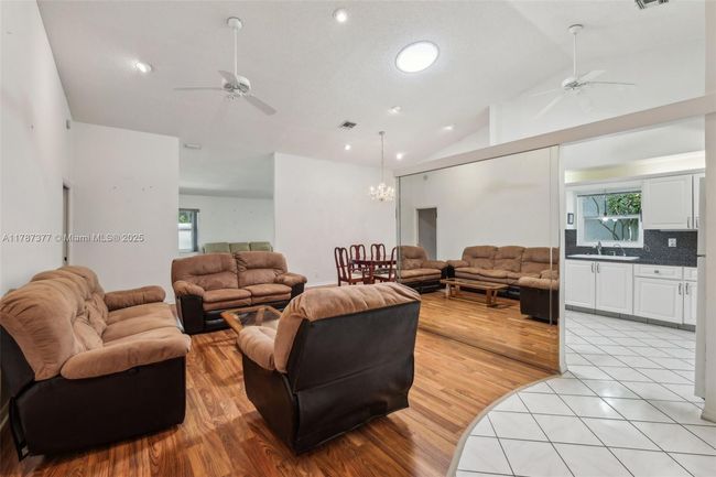 5260 Tiffany Anne Cir, House other with 2 bedrooms, 2 bathrooms and null parking in West Palm Beach FL | Image 6