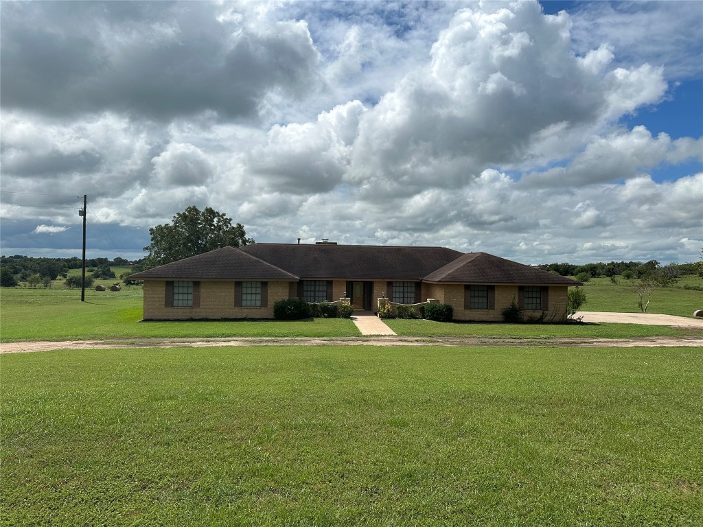 Radhost School Rd, LA Grange, TX 78945