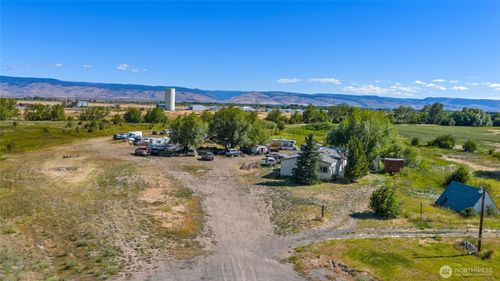 1215 E Sanders Rd, Ellensburg, WA, 98926-9353 | Card Image