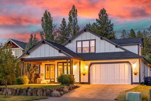 2424 Nw Summerhill Dr, Bend, OR, 97703-5290 | Card Image