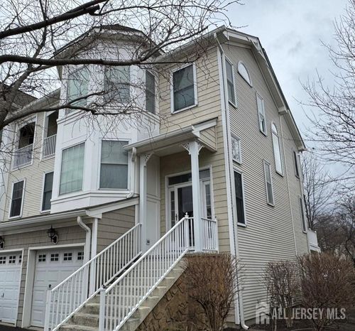 51 S Shore Dr, South Amboy, NJ, 08879-3433 | Card Image