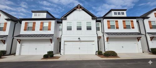 81 Auburn Woods Dr, Auburn, GA, 30011-5005 | Card Image