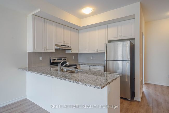 2559 Mojave Path, Condo with 5 bedrooms, 3 bathrooms and 2 parking in Oshawa ON | Image 8