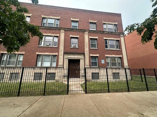 301-4354 W Washington Boulevard, Chicago, IL, 60624 | Card Image