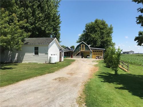 170 Market St, Monkton, ON, N0K1P0 | Card Image