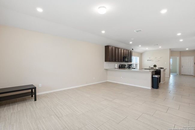 161 Sambar Main, House other with 3 bedrooms, 3 bathrooms and null parking in Schertz TX | Image 5