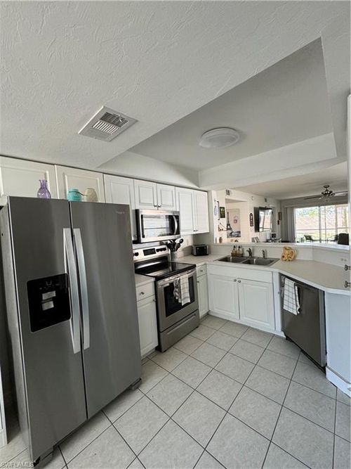 apt-6-26728 Little John Ct, BONITA SPRINGS, FL, 34135-6393 | Card Image