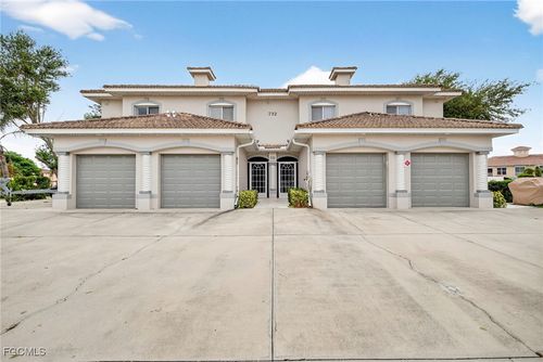 2-732 Victoria Dr, Cape Coral, FL, 33904-9571 | Card Image