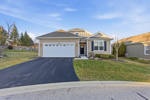 1110 Redtail Ct, Woodstock, IL, 60098-7210 | Card Image