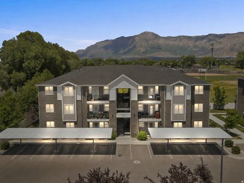 c204-130 7th St, Ogden, UT, 84404-4802 | Card Image