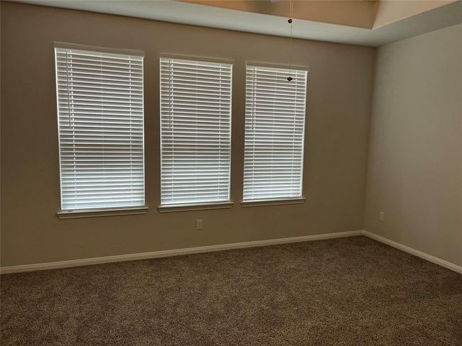 Master Bedroom | Image 9