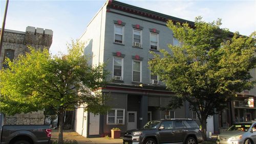 679 Northampton St, EASTON, PA, 18042-4284 | Card Image