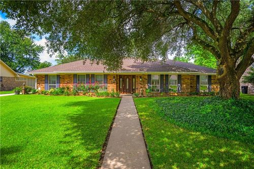 508 Sweetbriar Dr, Alexandria, LA, 71303-3338 | Card Image