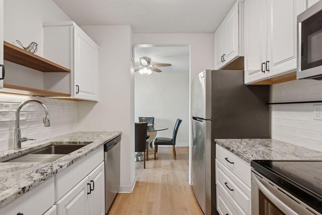 APT-405 - 1181 Edgcumbe Rd, Condo with 2 bedrooms, 1 bathrooms and null parking in Saint Paul MN | Image 7