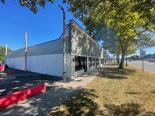 29920 Ford Rd, Garden City, MI, 48135-2320 | Card Image