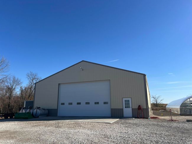 410 W Burress Rd, House other with 2 bedrooms, 2 bathrooms and null parking in Dale IN | Image 31