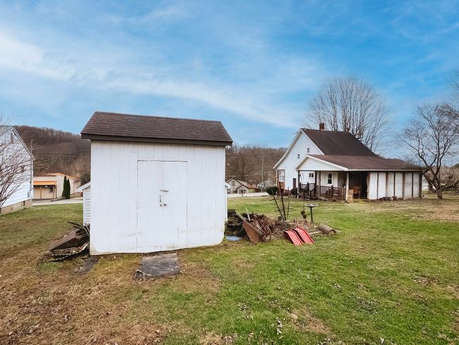 847 State Route 66, House other with 2 bedrooms, 1 bathrooms and null parking in Leechburg PA | Image 9